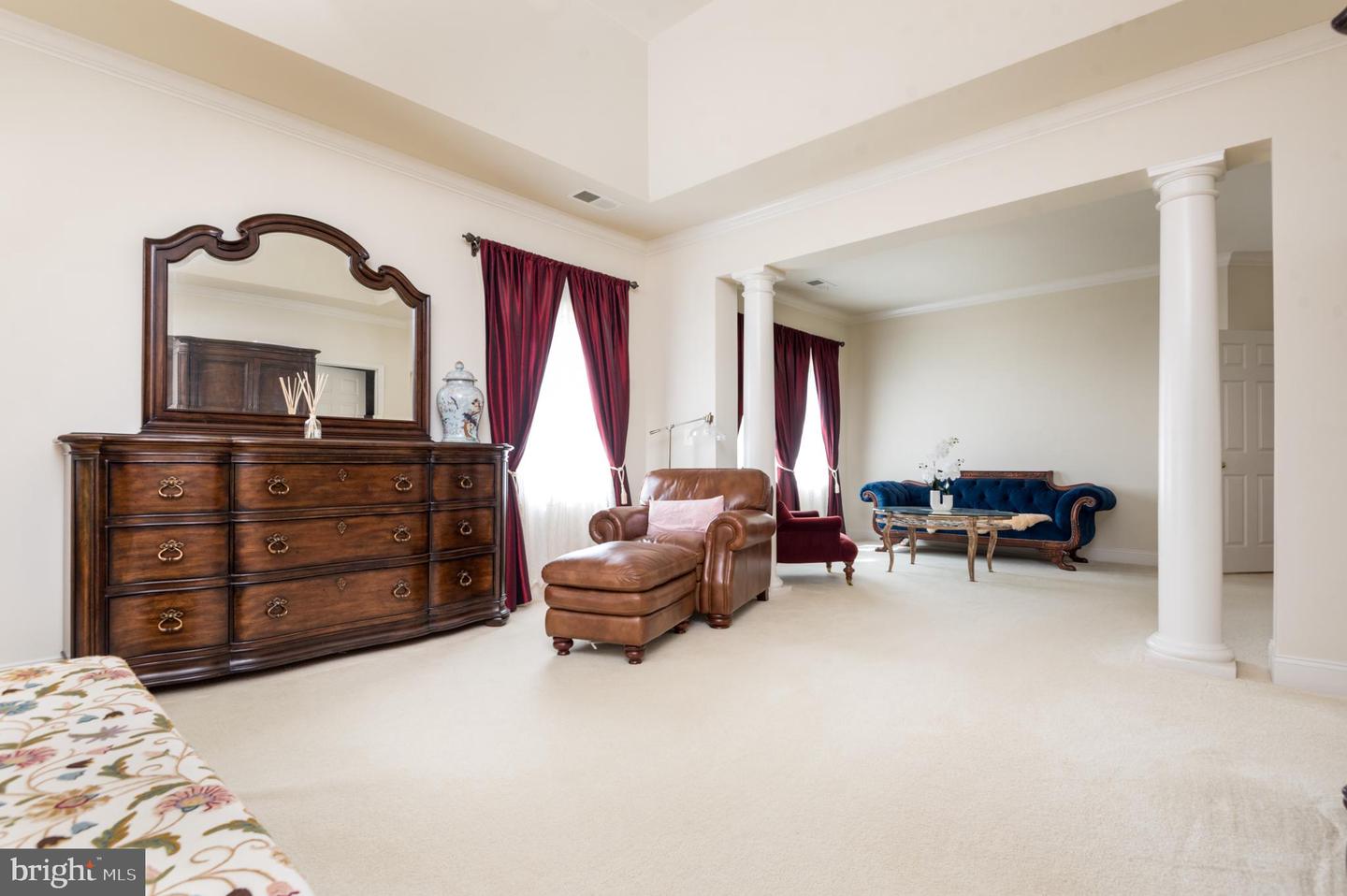 5331 CHAFFINS FARM CT, HAYMARKET, Virginia 20169, 6 Bedrooms Bedrooms, ,6 BathroomsBathrooms,Residential,For sale,5331 CHAFFINS FARM CT,VAPW2103830 MLS # VAPW2103830