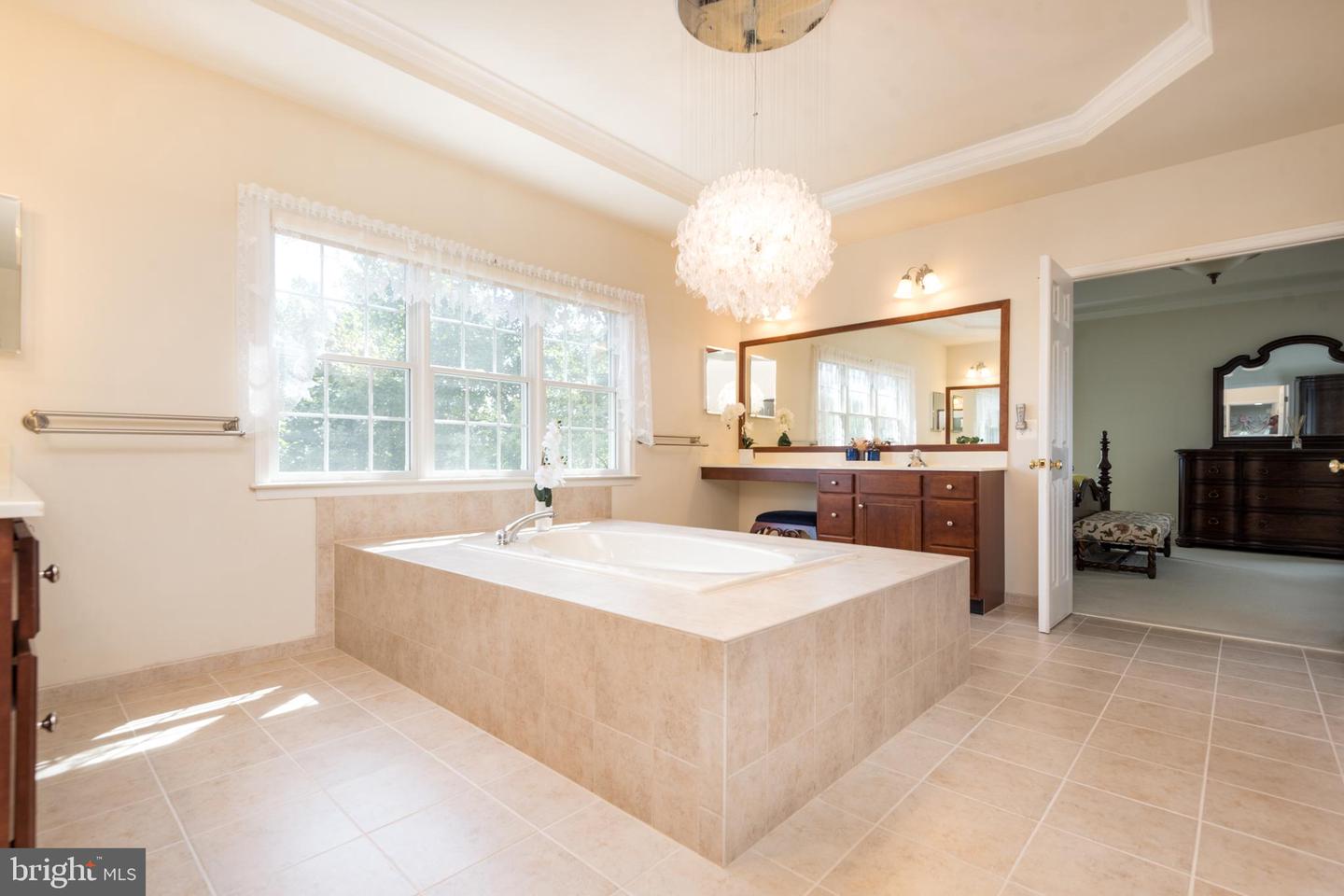 5331 CHAFFINS FARM CT, HAYMARKET, Virginia 20169, 6 Bedrooms Bedrooms, ,6 BathroomsBathrooms,Residential,For sale,5331 CHAFFINS FARM CT,VAPW2103830 MLS # VAPW2103830