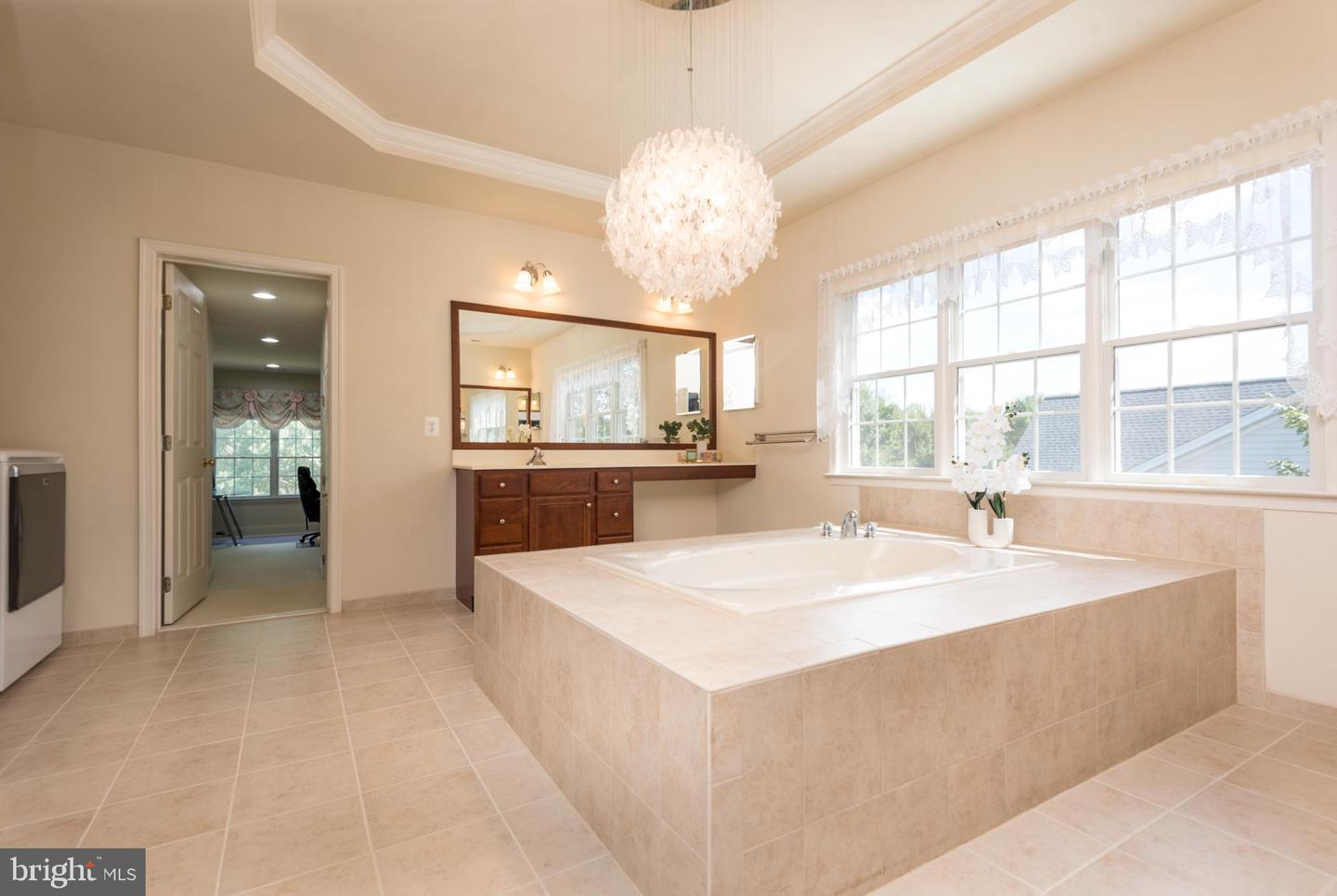 5331 CHAFFINS FARM CT, HAYMARKET, Virginia 20169, 6 Bedrooms Bedrooms, ,6 BathroomsBathrooms,Residential,For sale,5331 CHAFFINS FARM CT,VAPW2103830 MLS # VAPW2103830