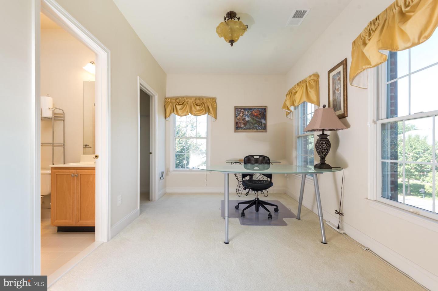 5331 CHAFFINS FARM CT, HAYMARKET, Virginia 20169, 6 Bedrooms Bedrooms, ,6 BathroomsBathrooms,Residential,For sale,5331 CHAFFINS FARM CT,VAPW2103830 MLS # VAPW2103830