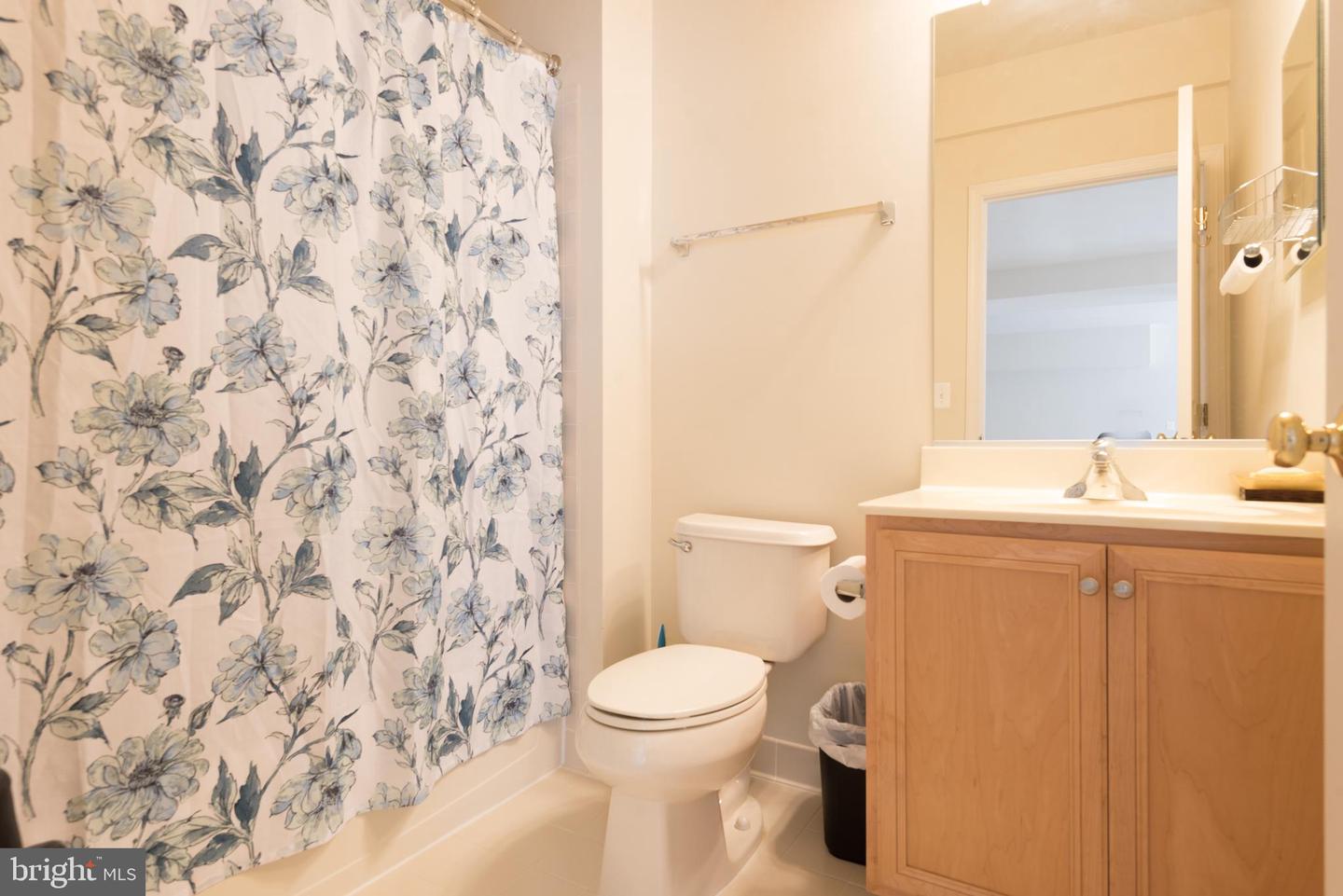 5331 CHAFFINS FARM CT, HAYMARKET, Virginia 20169, 6 Bedrooms Bedrooms, ,6 BathroomsBathrooms,Residential,For sale,5331 CHAFFINS FARM CT,VAPW2103830 MLS # VAPW2103830