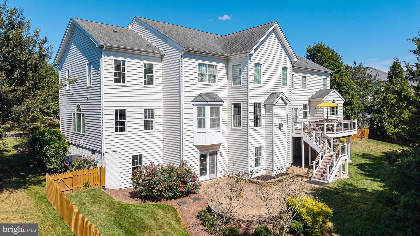 5331 CHAFFINS FARM CT, HAYMARKET, Virginia 20169, 6 Bedrooms Bedrooms, ,6 BathroomsBathrooms,Residential,For sale,5331 CHAFFINS FARM CT,VAPW2103830 MLS # VAPW2103830