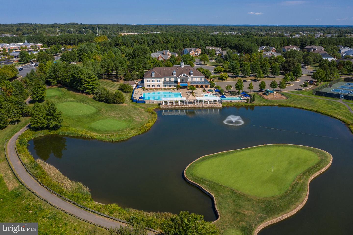 5331 CHAFFINS FARM CT, HAYMARKET, Virginia 20169, 6 Bedrooms Bedrooms, ,6 BathroomsBathrooms,Residential,For sale,5331 CHAFFINS FARM CT,VAPW2103830 MLS # VAPW2103830