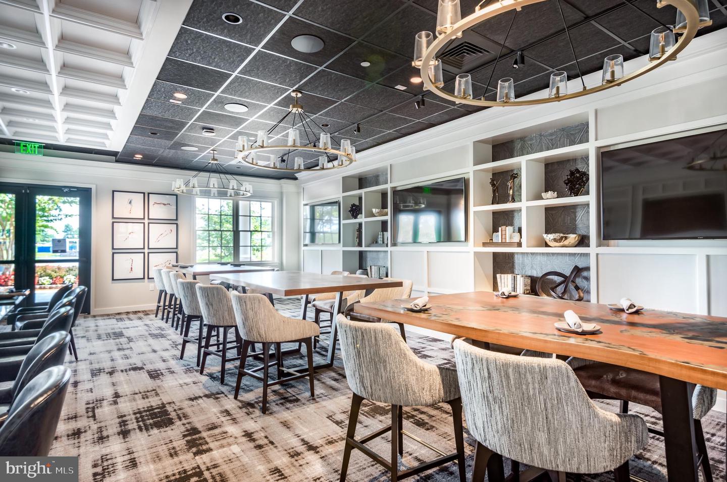 5331 CHAFFINS FARM CT, HAYMARKET, Virginia 20169, 6 Bedrooms Bedrooms, ,6 BathroomsBathrooms,Residential,For sale,5331 CHAFFINS FARM CT,VAPW2103830 MLS # VAPW2103830