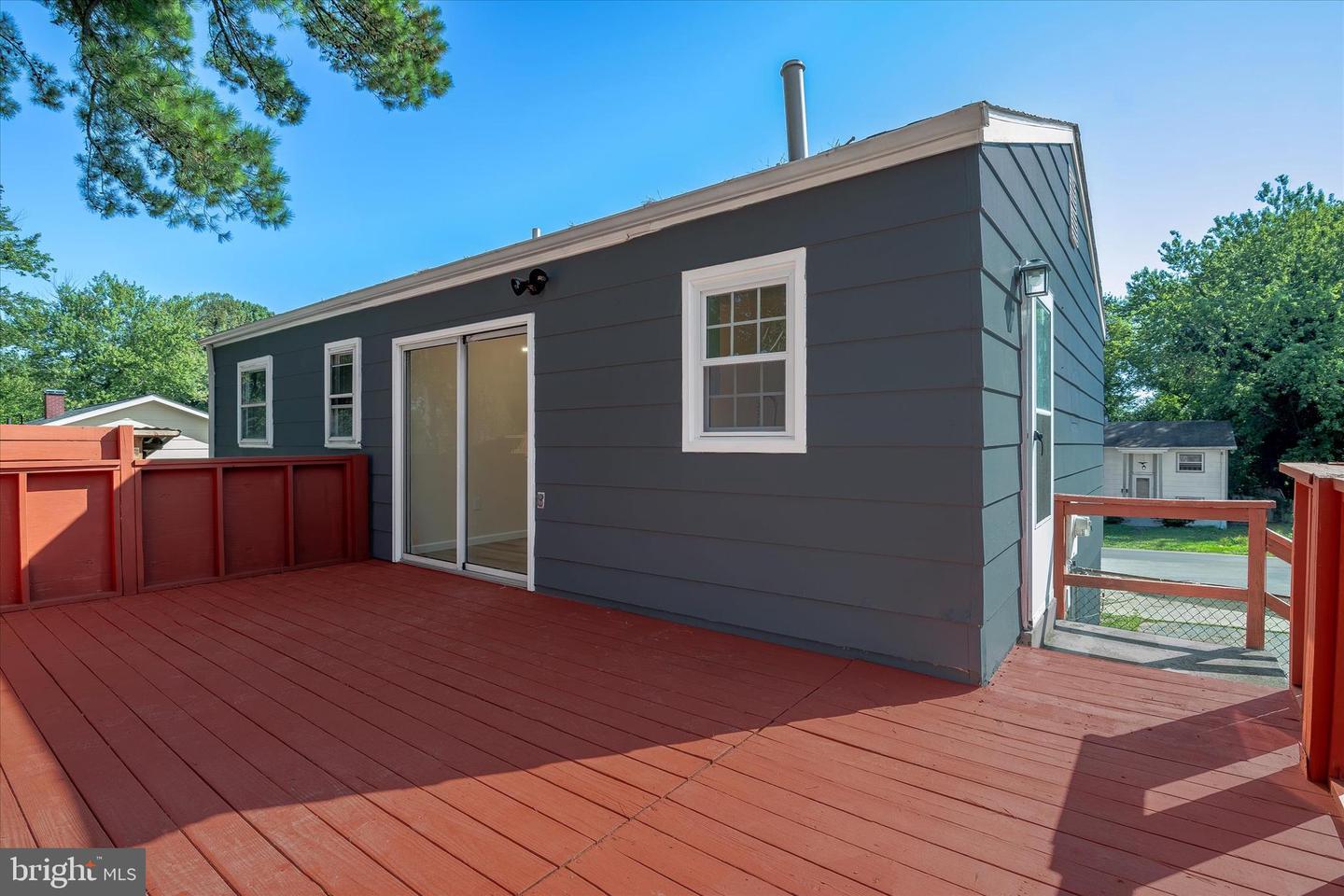 14220 FALLBROOK LN, WOODBRIDGE, Virginia 22193, 4 Bedrooms Bedrooms, 6 Rooms Rooms,2 BathroomsBathrooms,Residential,For sale,14220 FALLBROOK LN,VAPW2103842 MLS # VAPW2103842