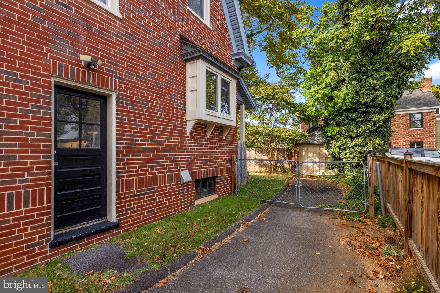 420 W CORK ST, WINCHESTER, Virginia 22601, 4 Bedrooms Bedrooms, ,1 BathroomBathrooms,Residential,For sale,420 W CORK ST,VAWI2009060 MLS # VAWI2009060