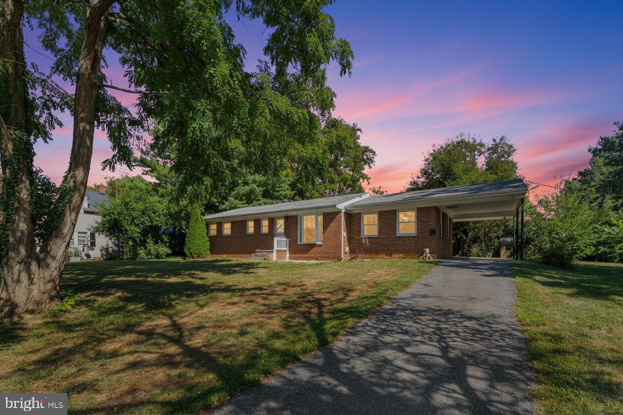 328 S CHURCH ST, BERRYVILLE, Virginia 22611, 3 Bedrooms Bedrooms, ,2 BathroomsBathrooms,Residential,For sale,328 S CHURCH ST,VACL2006060 MLS # VACL2006060