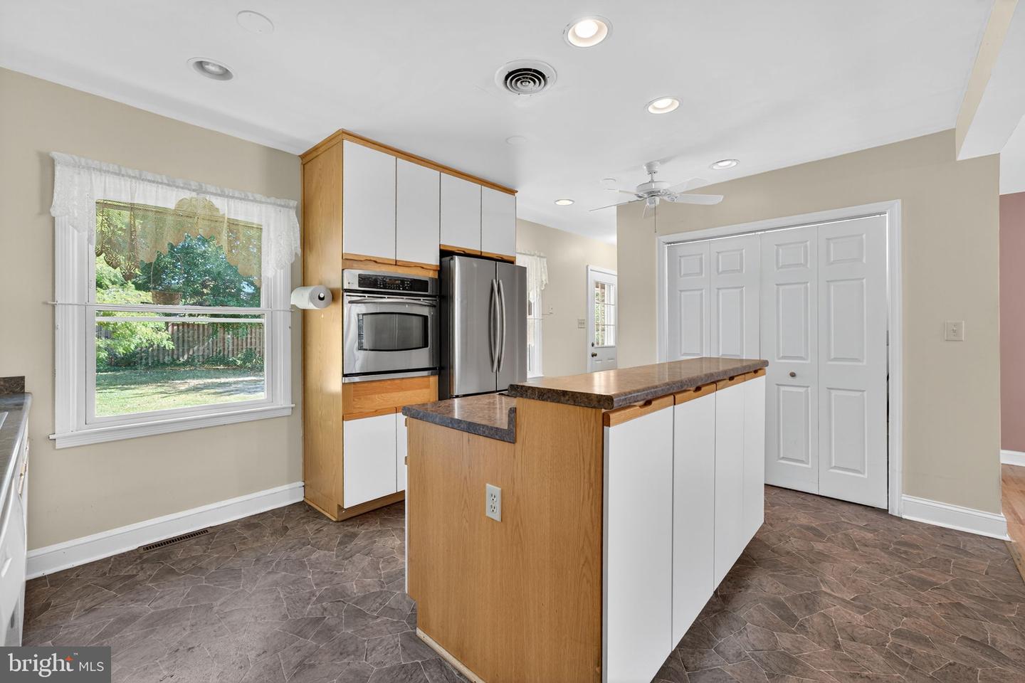 328 S CHURCH ST, BERRYVILLE, Virginia 22611, 3 Bedrooms Bedrooms, ,2 BathroomsBathrooms,Residential,For sale,328 S CHURCH ST,VACL2006060 MLS # VACL2006060