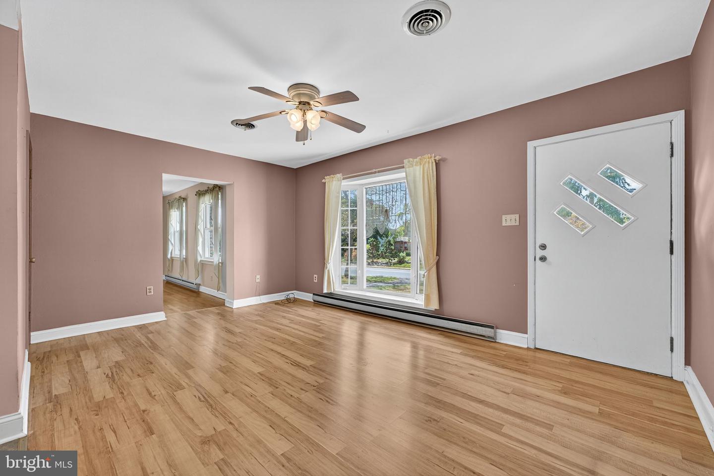 328 S CHURCH ST, BERRYVILLE, Virginia 22611, 3 Bedrooms Bedrooms, ,2 BathroomsBathrooms,Residential,For sale,328 S CHURCH ST,VACL2006060 MLS # VACL2006060
