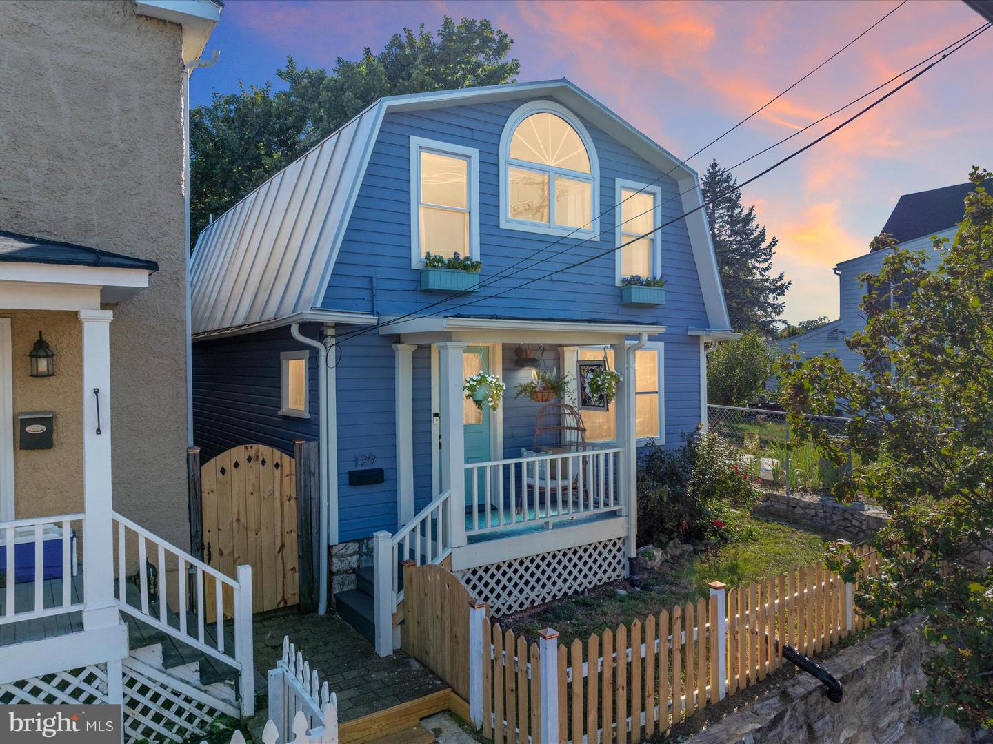 129 E CORK ST, WINCHESTER, Virginia 22601, 2 Bedrooms Bedrooms, ,1 BathroomBathrooms,Residential,For sale,129 E CORK ST,VAWI2009074 MLS # VAWI2009074 129 E CORK ST, WINCHESTER, Virginia 22601, 2 Bedrooms Bedrooms, ,1 BathroomBathrooms,Residential,For sale,129 E CORK ST,VAWI2009074 MLS # VAWI2009074