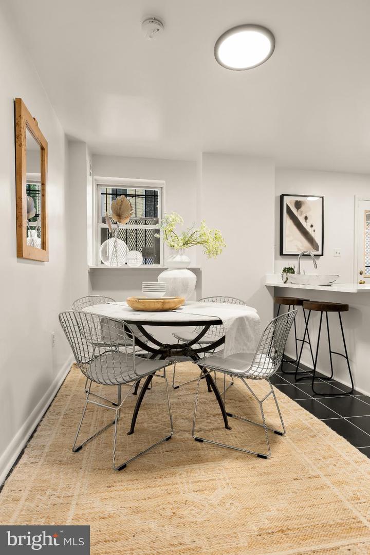 31 FLORIDA AVE NE, WASHINGTON, District Of Columbia 20002, 4 Bedrooms Bedrooms, ,2 BathroomsBathrooms,Residential,For sale,31 FLORIDA AVE NE,DCDC2222158 MLS # DCDC2222158