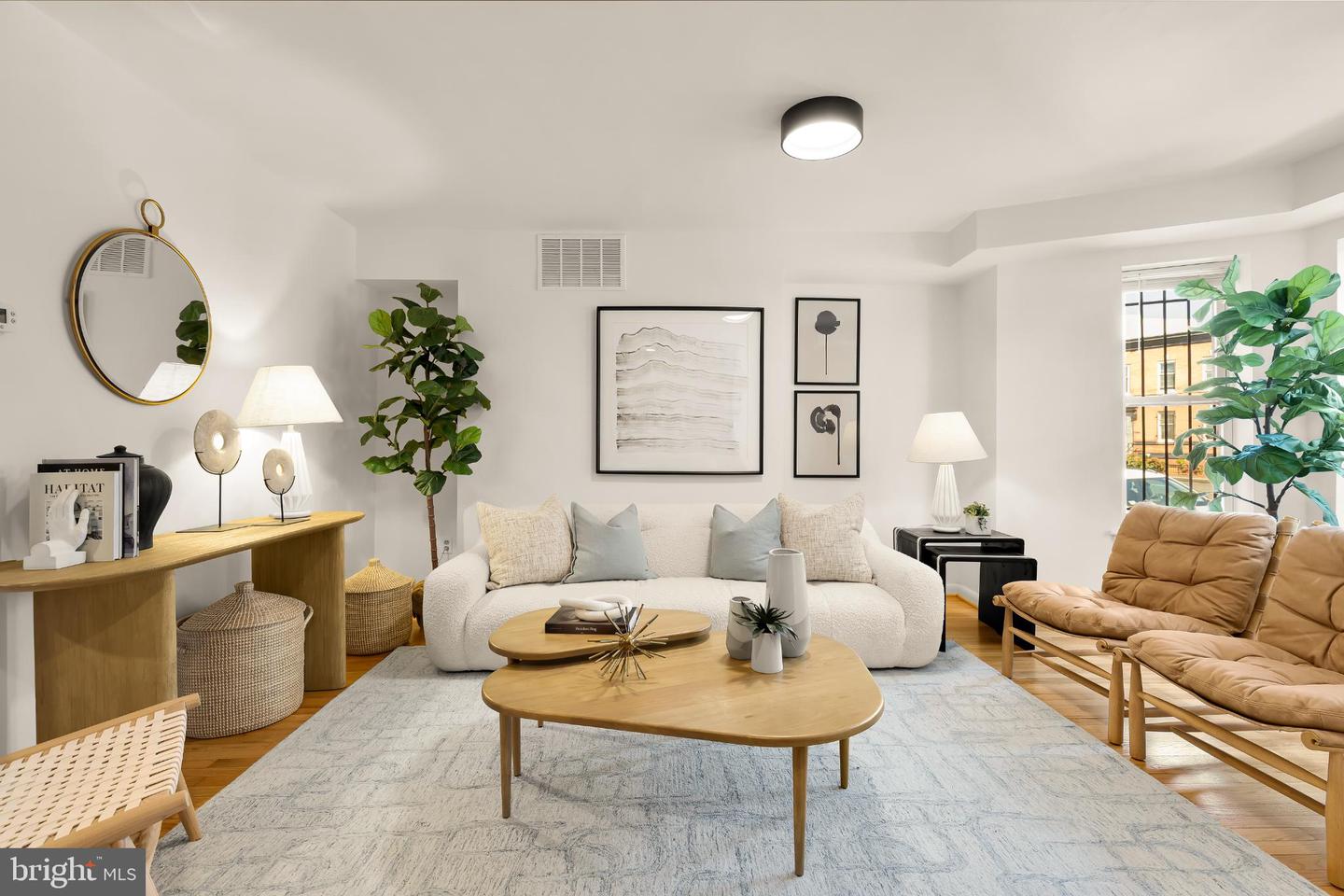 31 FLORIDA AVE NE, WASHINGTON, District Of Columbia 20002, 4 Bedrooms Bedrooms, ,2 BathroomsBathrooms,Residential,For sale,31 FLORIDA AVE NE,DCDC2222158 MLS # DCDC2222158