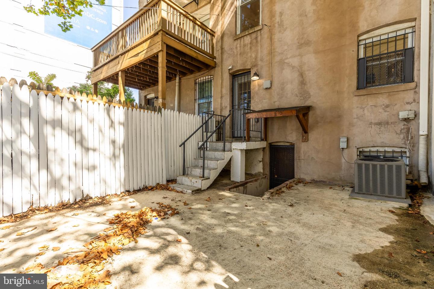 31 FLORIDA AVE NE, WASHINGTON, District Of Columbia 20002, 4 Bedrooms Bedrooms, ,2 BathroomsBathrooms,Residential,For sale,31 FLORIDA AVE NE,DCDC2222158 MLS # DCDC2222158