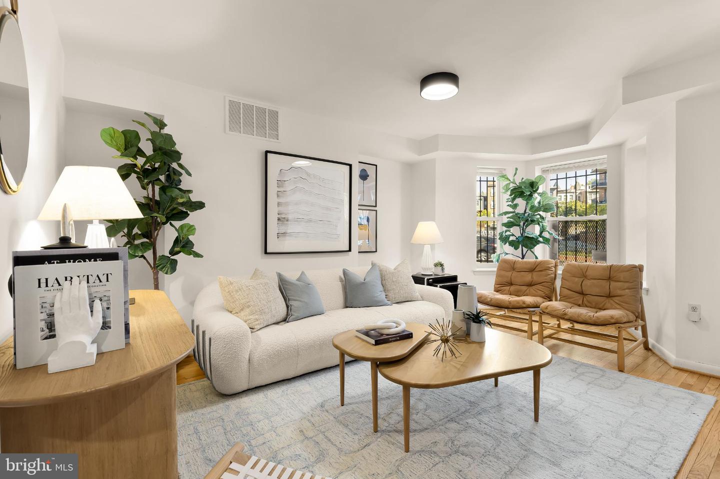 31 FLORIDA AVE NE, WASHINGTON, District Of Columbia 20002, 4 Bedrooms Bedrooms, ,2 BathroomsBathrooms,Residential,For sale,31 FLORIDA AVE NE,DCDC2222158 MLS # DCDC2222158