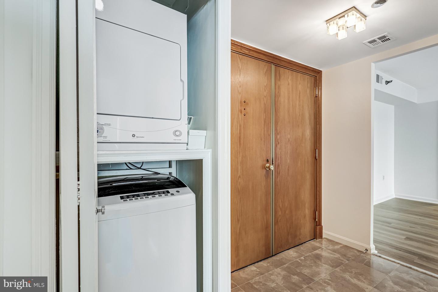 1301 N COURTHOUSE RD #705, ARLINGTON, Virginia 22201, 1 Bedroom Bedrooms, 2 Rooms Rooms,1 BathroomBathrooms,Residential,For sale,1301 N COURTHOUSE RD #705,VAAR2063664 MLS # VAAR2063664