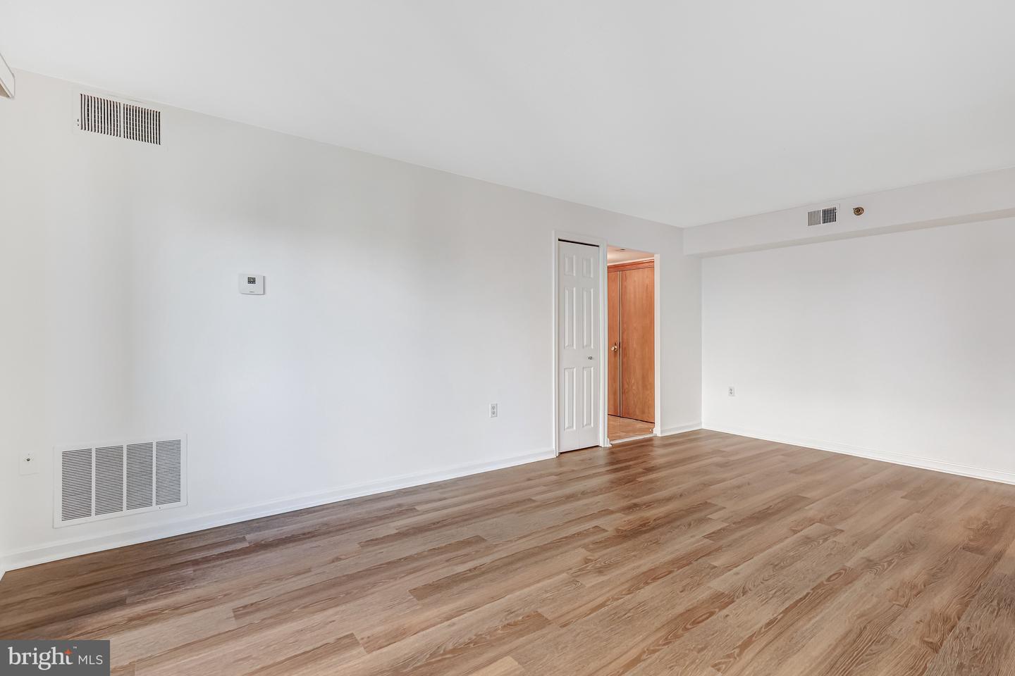 1301 N COURTHOUSE RD #705, ARLINGTON, Virginia 22201, 1 Bedroom Bedrooms, 2 Rooms Rooms,1 BathroomBathrooms,Residential,For sale,1301 N COURTHOUSE RD #705,VAAR2063664 MLS # VAAR2063664
