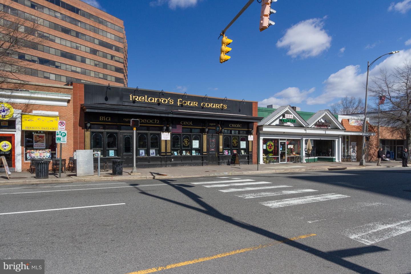 1301 N COURTHOUSE RD #705, ARLINGTON, Virginia 22201, 1 Bedroom Bedrooms, 2 Rooms Rooms,1 BathroomBathrooms,Residential,For sale,1301 N COURTHOUSE RD #705,VAAR2063664 MLS # VAAR2063664 1301 N COURTHOUSE RD #705, ARLINGTON, Virginia 22201, 1 Bedroom Bedrooms, 2 Rooms Rooms,1 BathroomBathrooms,Residential,For sale,1301 N COURTHOUSE RD #705,VAAR2063664 MLS # VAAR2063664