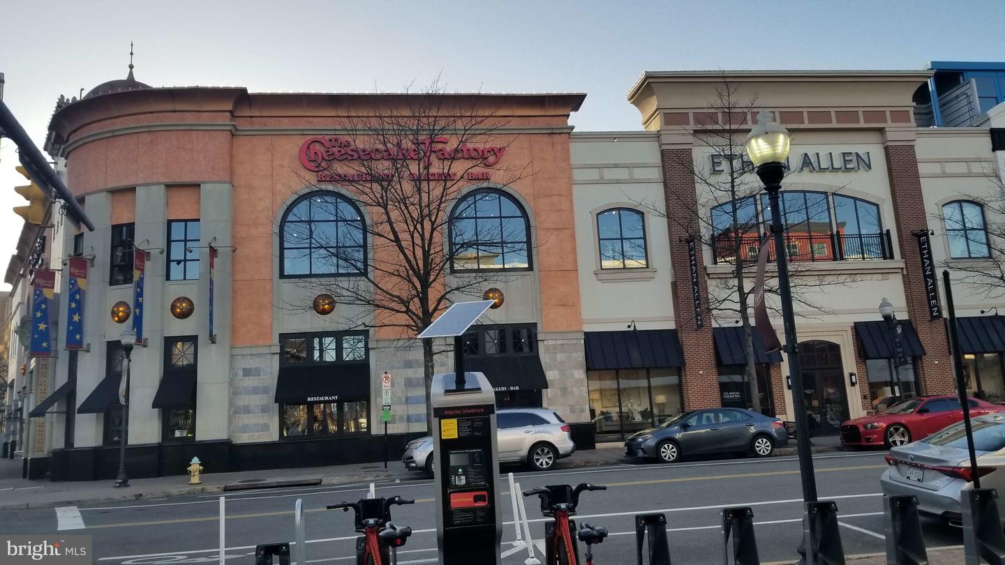 1301 N COURTHOUSE RD #705, ARLINGTON, Virginia 22201, 1 Bedroom Bedrooms, 2 Rooms Rooms,1 BathroomBathrooms,Residential,For sale,1301 N COURTHOUSE RD #705,VAAR2063664 MLS # VAAR2063664 1301 N COURTHOUSE RD #705, ARLINGTON, Virginia 22201, 1 Bedroom Bedrooms, 2 Rooms Rooms,1 BathroomBathrooms,Residential,For sale,1301 N COURTHOUSE RD #705,VAAR2063664 MLS # VAAR2063664