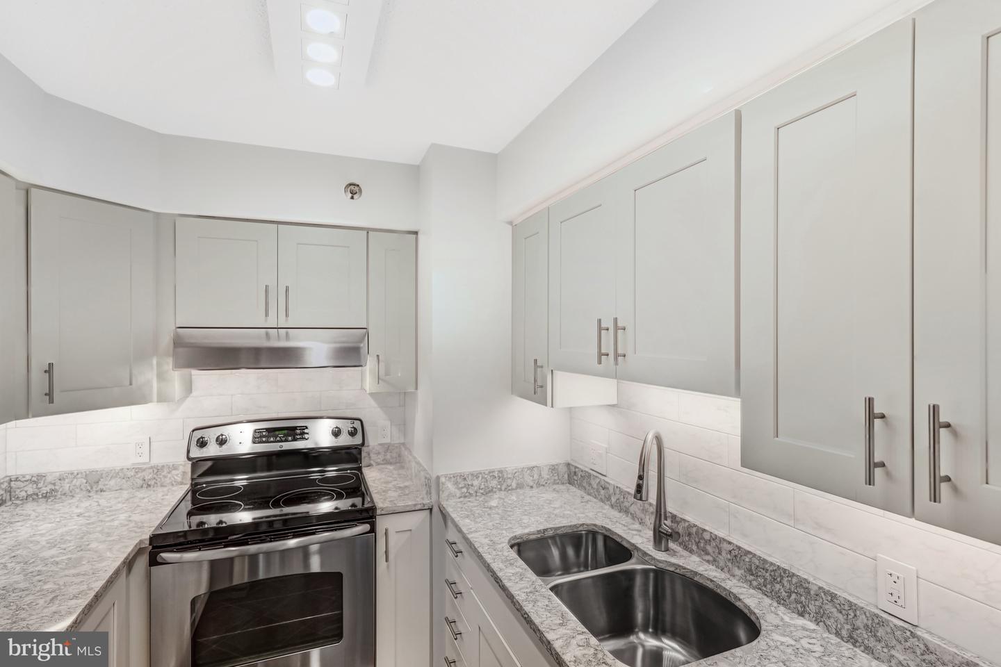 1301 N COURTHOUSE RD #705, ARLINGTON, Virginia 22201, 1 Bedroom Bedrooms, 2 Rooms Rooms,1 BathroomBathrooms,Residential,For sale,1301 N COURTHOUSE RD #705,VAAR2063664 MLS # VAAR2063664