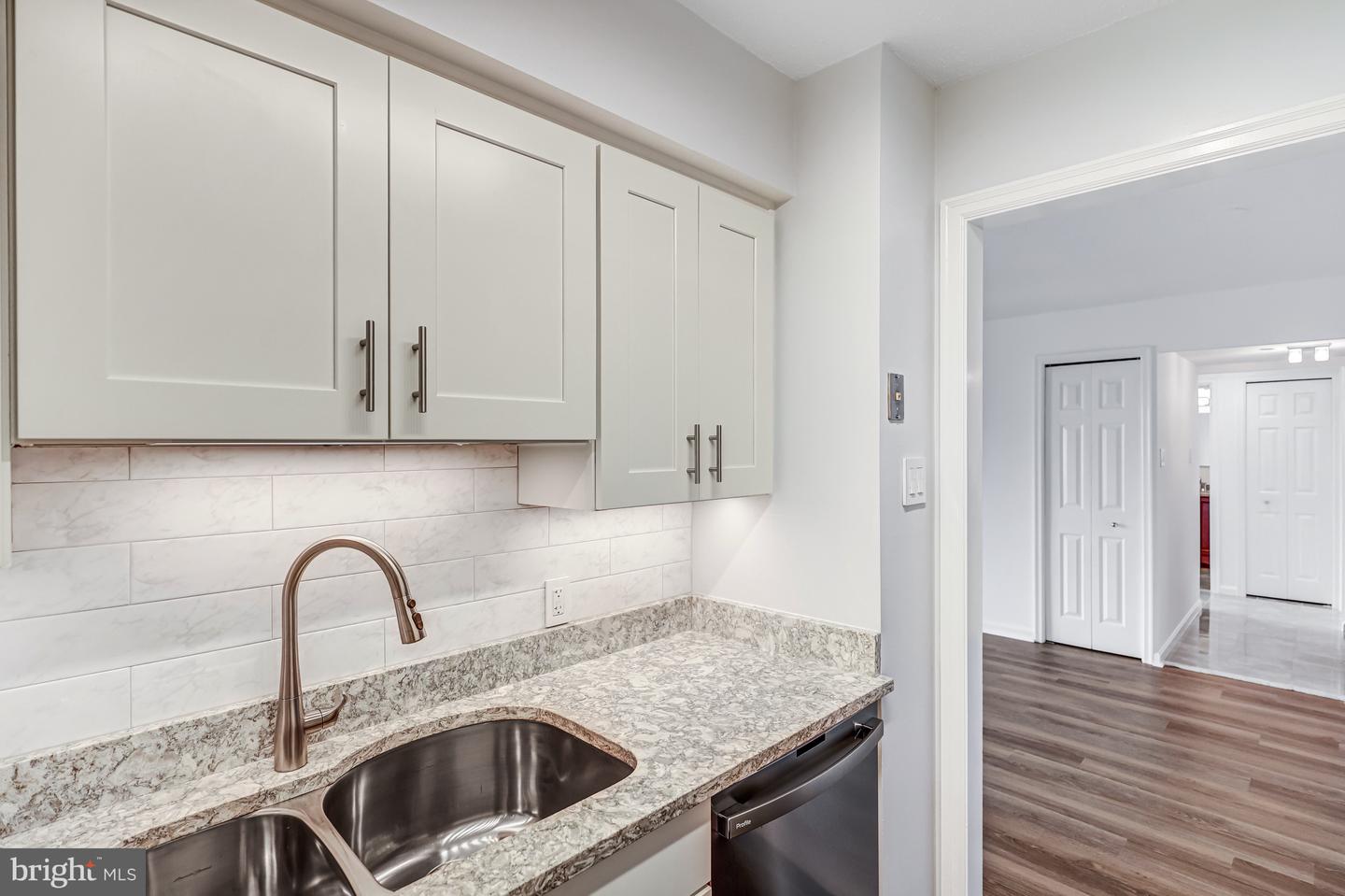 1301 N COURTHOUSE RD #705, ARLINGTON, Virginia 22201, 1 Bedroom Bedrooms, 2 Rooms Rooms,1 BathroomBathrooms,Residential,For sale,1301 N COURTHOUSE RD #705,VAAR2063664 MLS # VAAR2063664