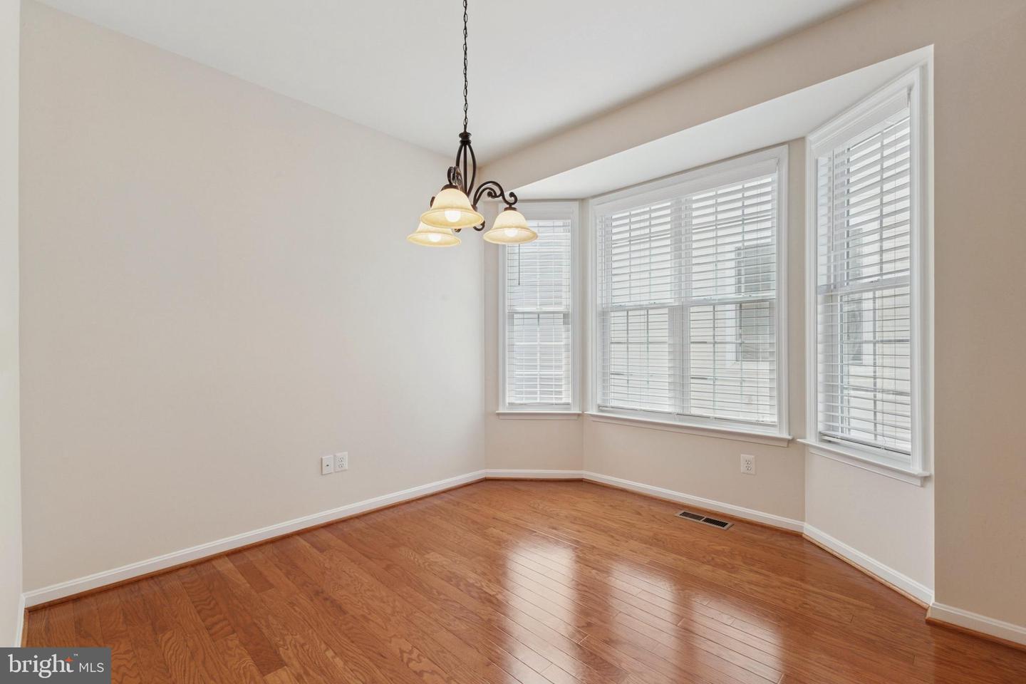 6156 FERRIER CT, GAINESVILLE, Virginia 20155, 4 Bedrooms Bedrooms, ,3 BathroomsBathrooms,Residential,For sale,6156 FERRIER CT,VAPW2103938 MLS # VAPW2103938