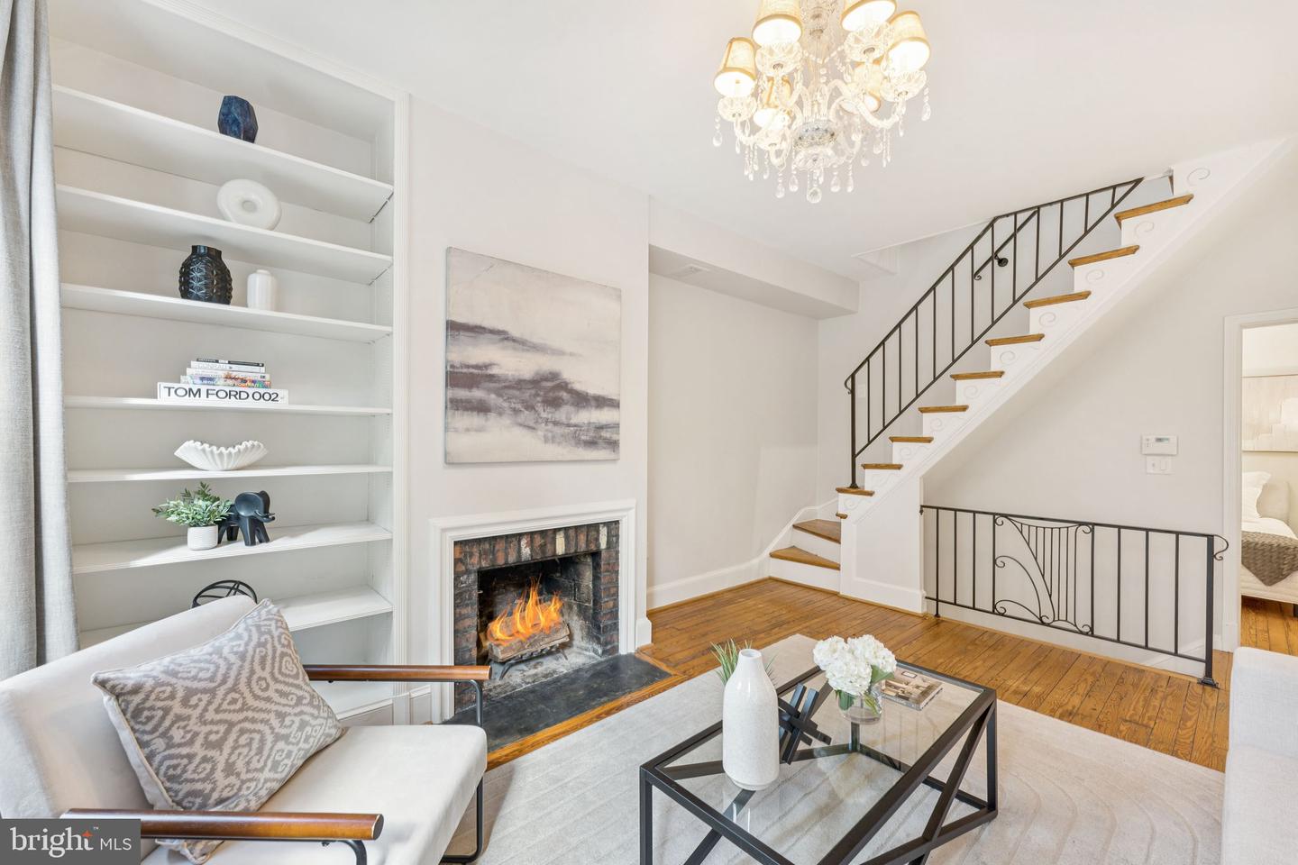 818 INDEPENDENCE AVE SE, WASHINGTON, District Of Columbia 20003, 2 Bedrooms Bedrooms, ,2 BathroomsBathrooms,Residential,For sale,818 INDEPENDENCE AVE SE,DCDC2222182 MLS # DCDC2222182