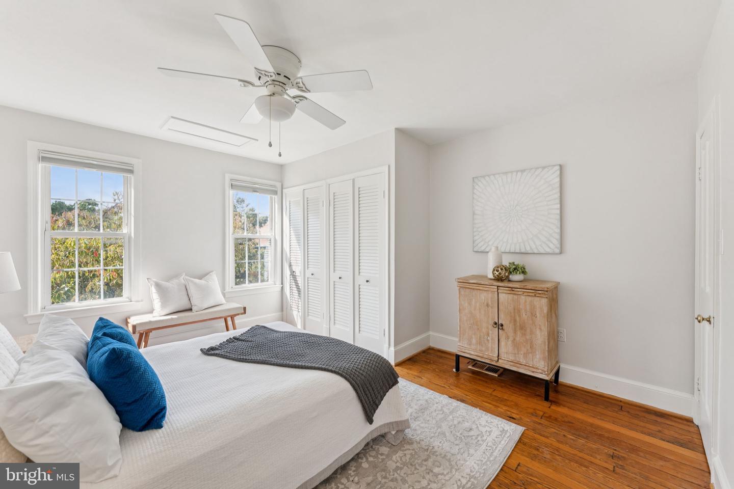 818 INDEPENDENCE AVE SE, WASHINGTON, District Of Columbia 20003, 2 Bedrooms Bedrooms, ,2 BathroomsBathrooms,Residential,For sale,818 INDEPENDENCE AVE SE,DCDC2222182 MLS # DCDC2222182