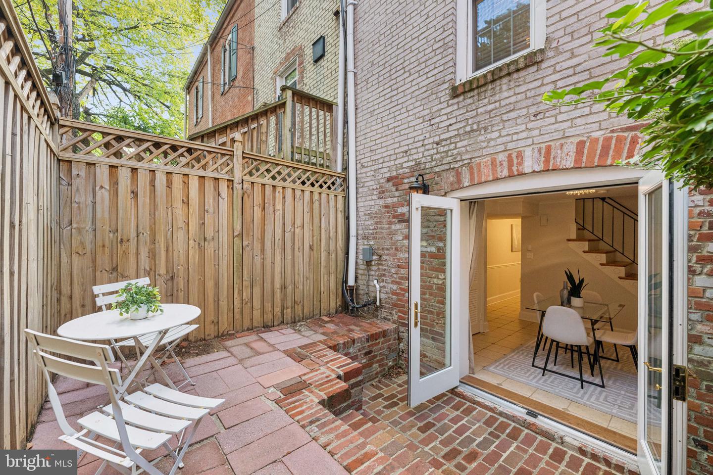 818 INDEPENDENCE AVE SE, WASHINGTON, District Of Columbia 20003, 2 Bedrooms Bedrooms, ,2 BathroomsBathrooms,Residential,For sale,818 INDEPENDENCE AVE SE,DCDC2222182 MLS # DCDC2222182