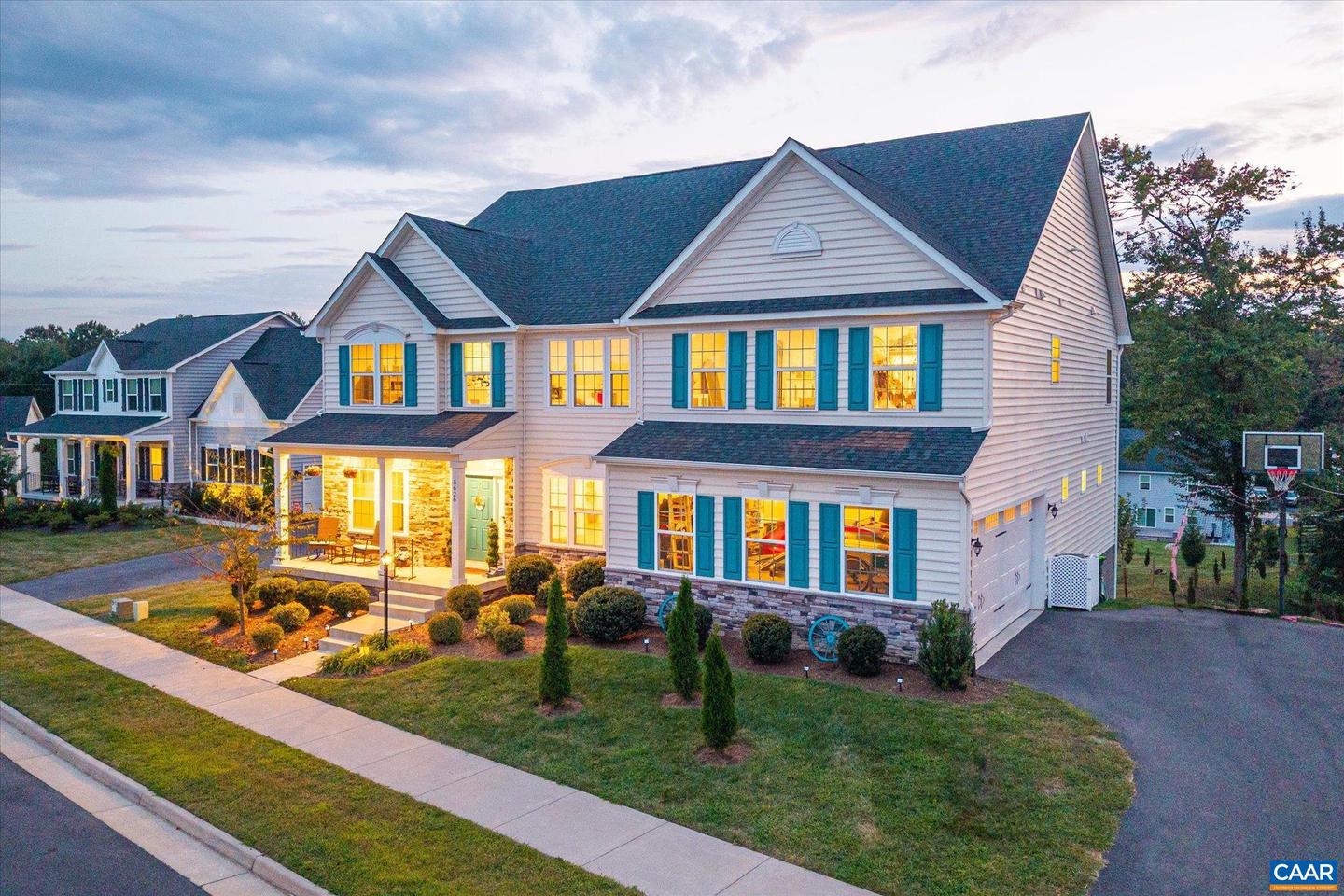 5626 MCKINLEY LN, CHARLOTTESVILLE, Virginia 22903, 6 Bedrooms Bedrooms, ,6 BathroomsBathrooms,Residential,For sale,5626 MCKINLEY LN,668958 MLS # 668958
