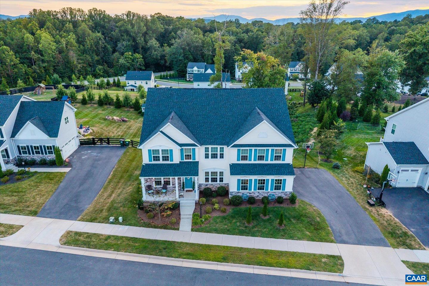 5626 MCKINLEY LN, CHARLOTTESVILLE, Virginia 22903, 6 Bedrooms Bedrooms, ,6 BathroomsBathrooms,Residential,For sale,5626 MCKINLEY LN,668958 MLS # 668958