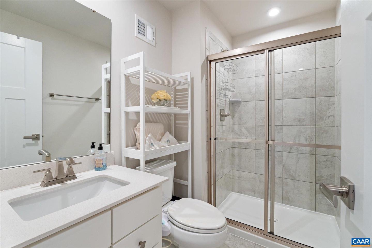 5626 MCKINLEY LN, CHARLOTTESVILLE, Virginia 22903, 6 Bedrooms Bedrooms, ,6 BathroomsBathrooms,Residential,For sale,5626 MCKINLEY LN,668958 MLS # 668958