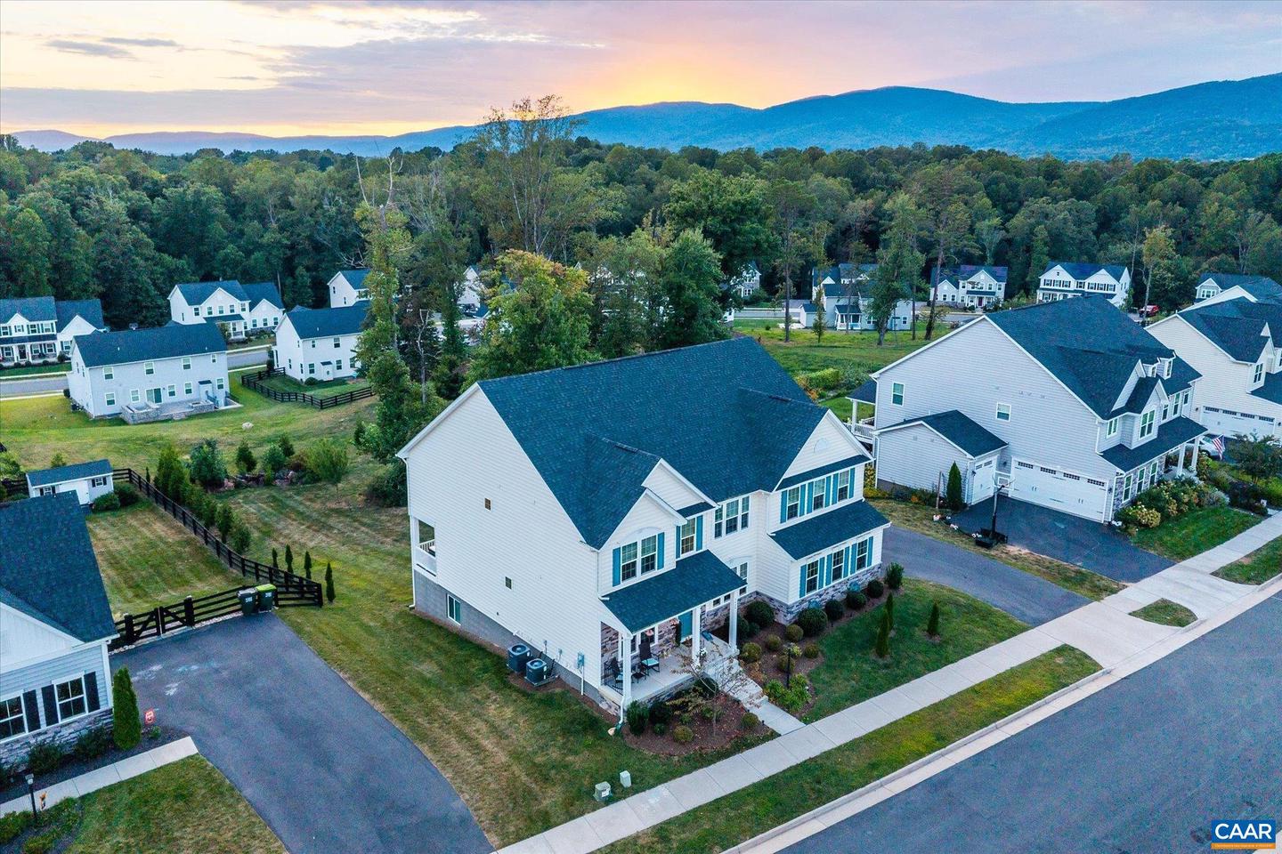 5626 MCKINLEY LN, CHARLOTTESVILLE, Virginia 22903, 6 Bedrooms Bedrooms, ,6 BathroomsBathrooms,Residential,For sale,5626 MCKINLEY LN,668958 MLS # 668958