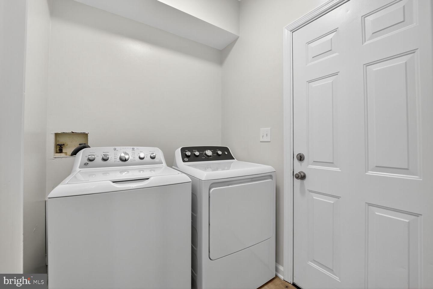 1992 RETTA GILLIAM CT SE, WASHINGTON, District Of Columbia 20020, 5 Bedrooms Bedrooms, 16 Rooms Rooms,3 BathroomsBathrooms,Residential,For sale,1992 RETTA GILLIAM CT SE,DCDC2222200 MLS # DCDC2222200