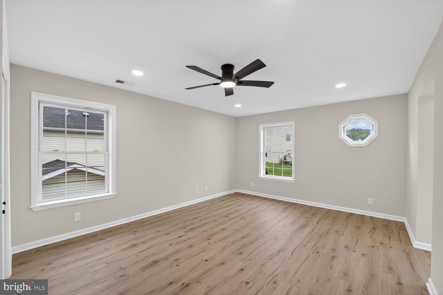 1992 RETTA GILLIAM CT SE, WASHINGTON, District Of Columbia 20020, 5 Bedrooms Bedrooms, 16 Rooms Rooms,3 BathroomsBathrooms,Residential,For sale,1992 RETTA GILLIAM CT SE,DCDC2222200 MLS # DCDC2222200