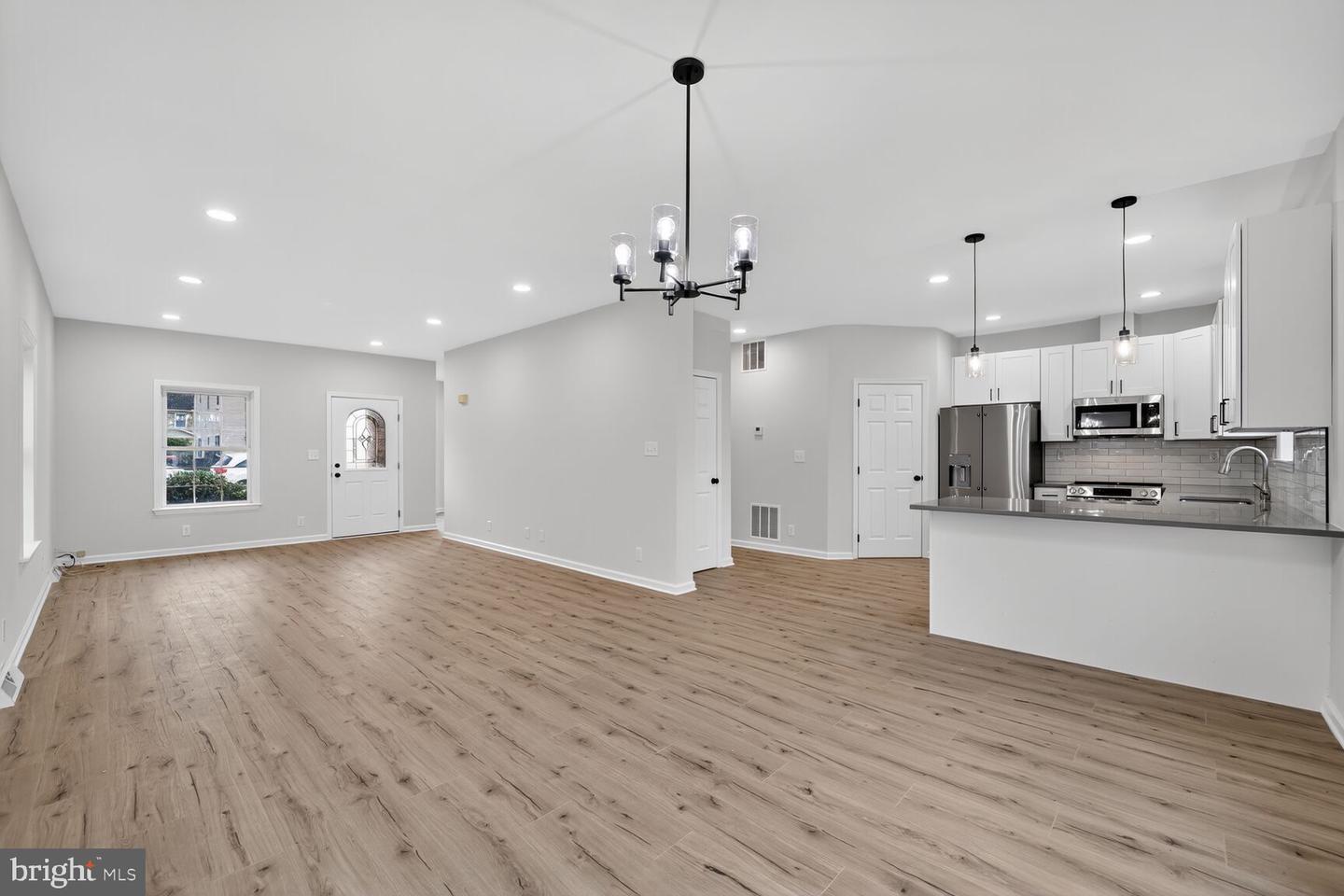 1992 RETTA GILLIAM CT SE, WASHINGTON, District Of Columbia 20020, 5 Bedrooms Bedrooms, 16 Rooms Rooms,3 BathroomsBathrooms,Residential,For sale,1992 RETTA GILLIAM CT SE,DCDC2222200 MLS # DCDC2222200