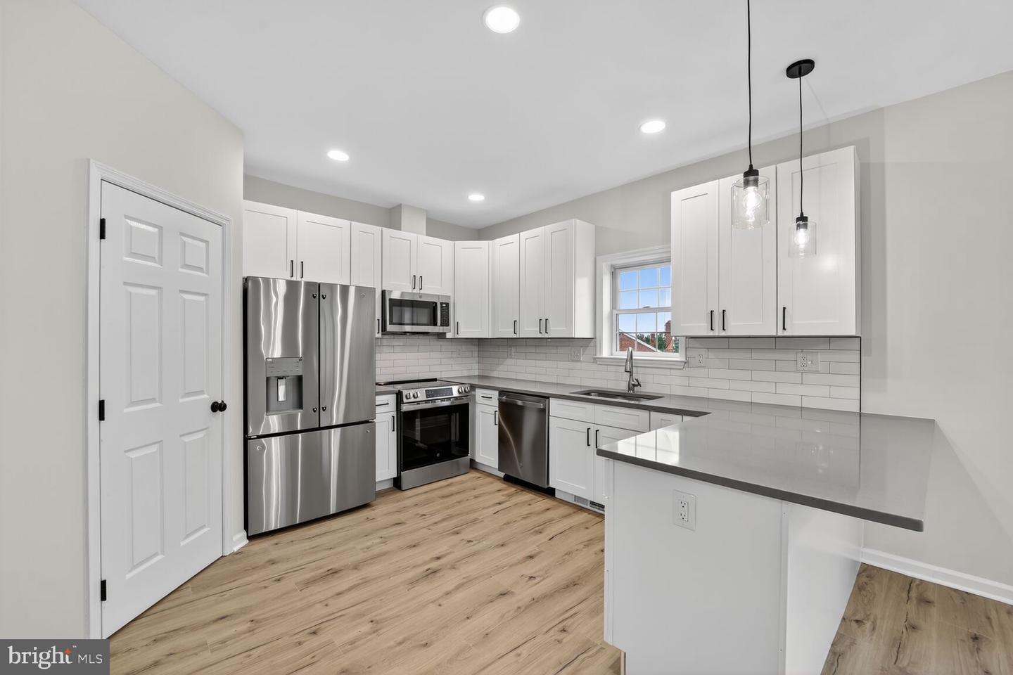 1992 RETTA GILLIAM CT SE, WASHINGTON, District Of Columbia 20020, 5 Bedrooms Bedrooms, 16 Rooms Rooms,3 BathroomsBathrooms,Residential,For sale,1992 RETTA GILLIAM CT SE,DCDC2222200 MLS # DCDC2222200