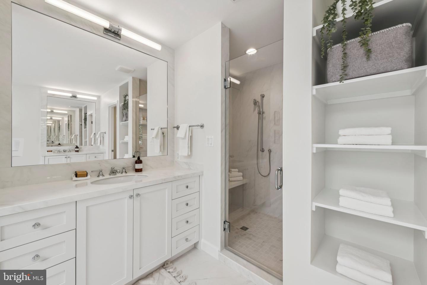 4730 FOXHALL CRES NW, WASHINGTON, District Of Columbia 20007, 4 Bedrooms Bedrooms, ,4 BathroomsBathrooms,Residential,For sale,4730 FOXHALL CRES NW,DCDC2222324 MLS # DCDC2222324