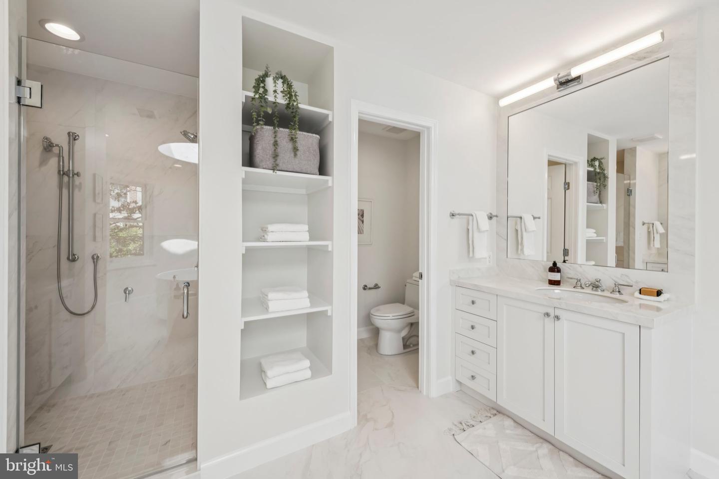 4730 FOXHALL CRES NW, WASHINGTON, District Of Columbia 20007, 4 Bedrooms Bedrooms, ,4 BathroomsBathrooms,Residential,For sale,4730 FOXHALL CRES NW,DCDC2222324 MLS # DCDC2222324