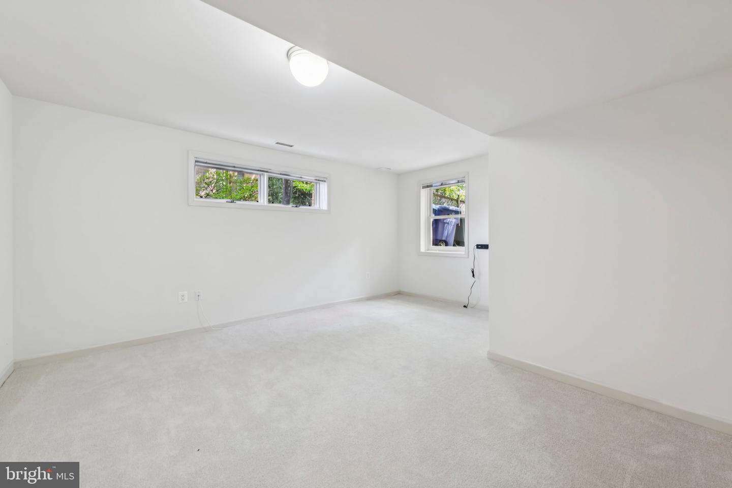 4730 FOXHALL CRES NW, WASHINGTON, District Of Columbia 20007, 4 Bedrooms Bedrooms, ,4 BathroomsBathrooms,Residential,For sale,4730 FOXHALL CRES NW,DCDC2222324 MLS # DCDC2222324