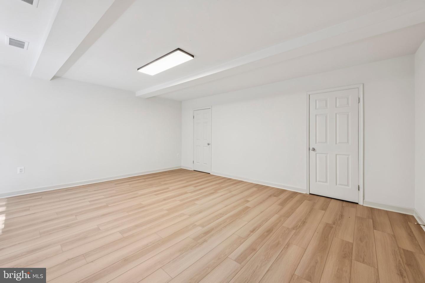 4730 FOXHALL CRES NW, WASHINGTON, District Of Columbia 20007, 4 Bedrooms Bedrooms, ,4 BathroomsBathrooms,Residential,For sale,4730 FOXHALL CRES NW,DCDC2222324 MLS # DCDC2222324