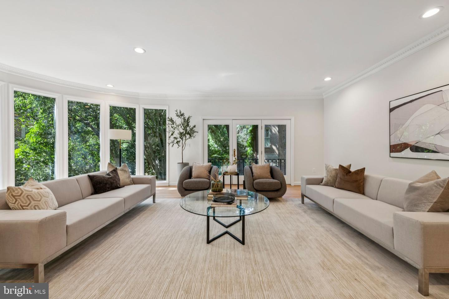 4730 FOXHALL CRES NW, WASHINGTON, District Of Columbia 20007, 4 Bedrooms Bedrooms, ,4 BathroomsBathrooms,Residential,For sale,4730 FOXHALL CRES NW,DCDC2222324 MLS # DCDC2222324