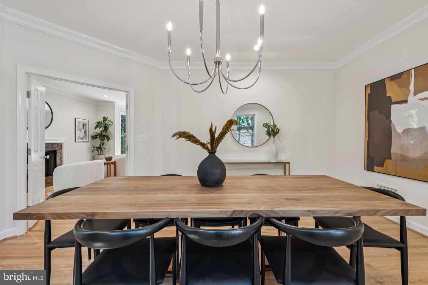 4730 FOXHALL CRES NW, WASHINGTON, District Of Columbia 20007, 4 Bedrooms Bedrooms, ,4 BathroomsBathrooms,Residential,For sale,4730 FOXHALL CRES NW,DCDC2222324 MLS # DCDC2222324