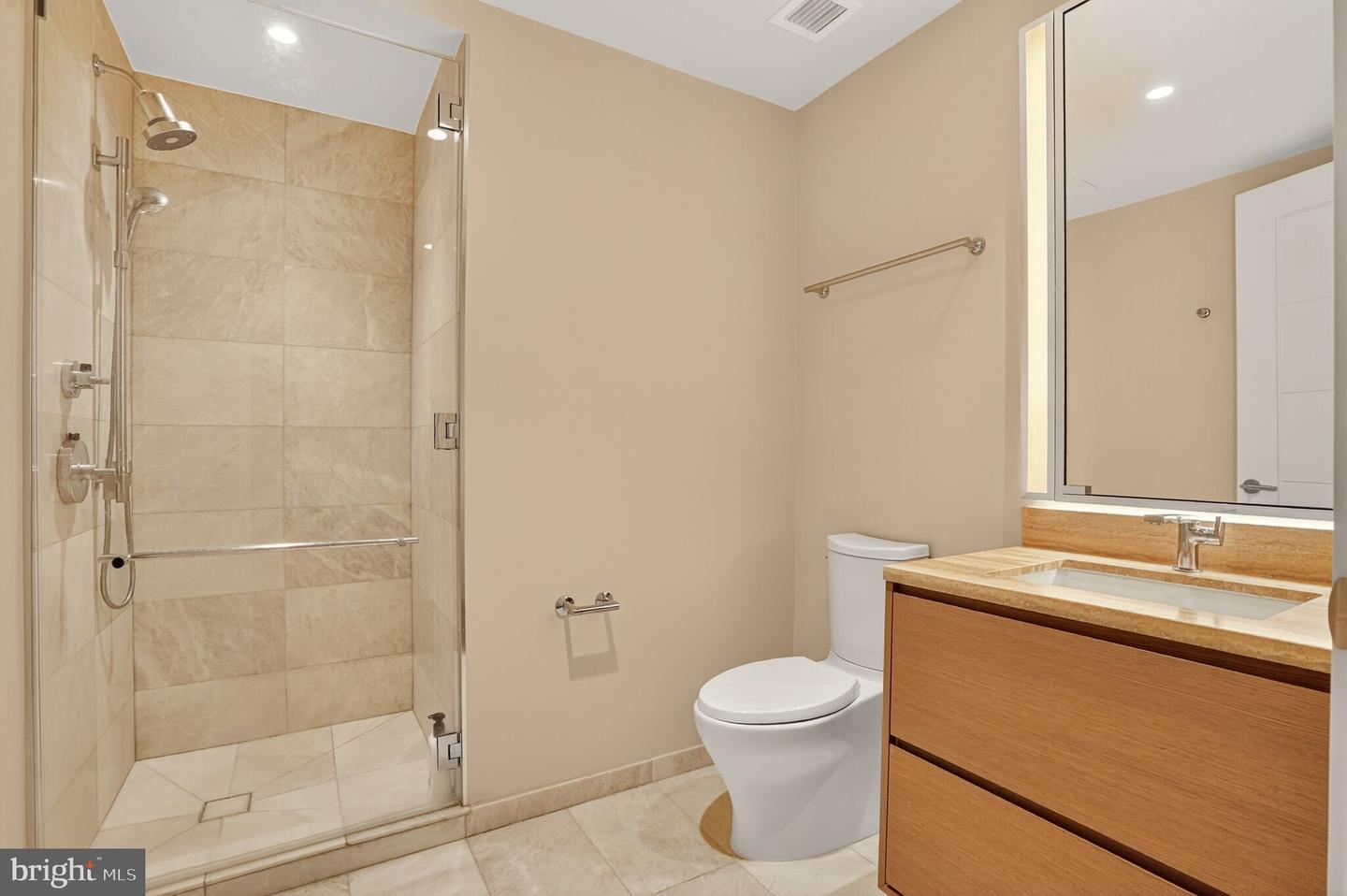 601 WHARF ST SW #213, WASHINGTON, District Of Columbia 20024, 2 Bedrooms Bedrooms, ,2 BathroomsBathrooms,Residential,For sale,601 WHARF ST SW #213,DCDC2222356 MLS # DCDC2222356