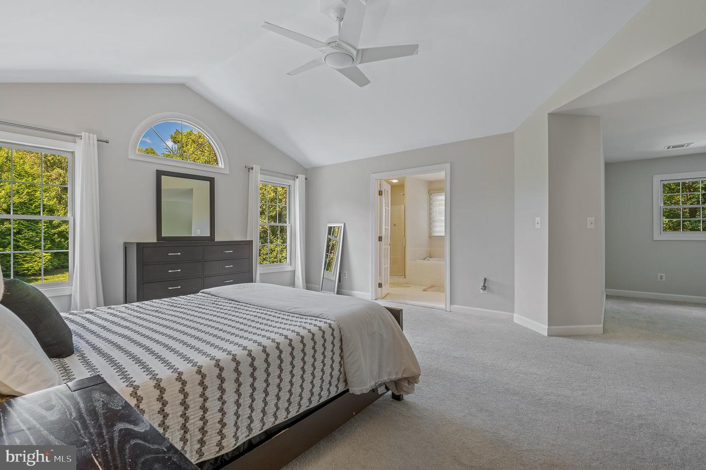 1050 NORTHFALLS CT, GREAT FALLS, Virginia 22066, 6 Bedrooms Bedrooms, ,4 BathroomsBathrooms,Residential,For sale,1050 NORTHFALLS CT,VAFX2267292 MLS # VAFX2267292