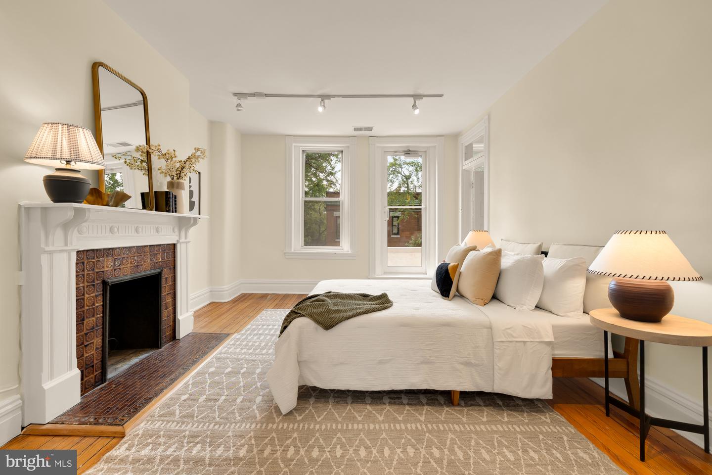 1735 RIGGS PL NW, WASHINGTON, District Of Columbia 20009, 5 Bedrooms Bedrooms, ,3 BathroomsBathrooms,Residential,For sale,1735 RIGGS PL NW,DCDC2222296 MLS # DCDC2222296