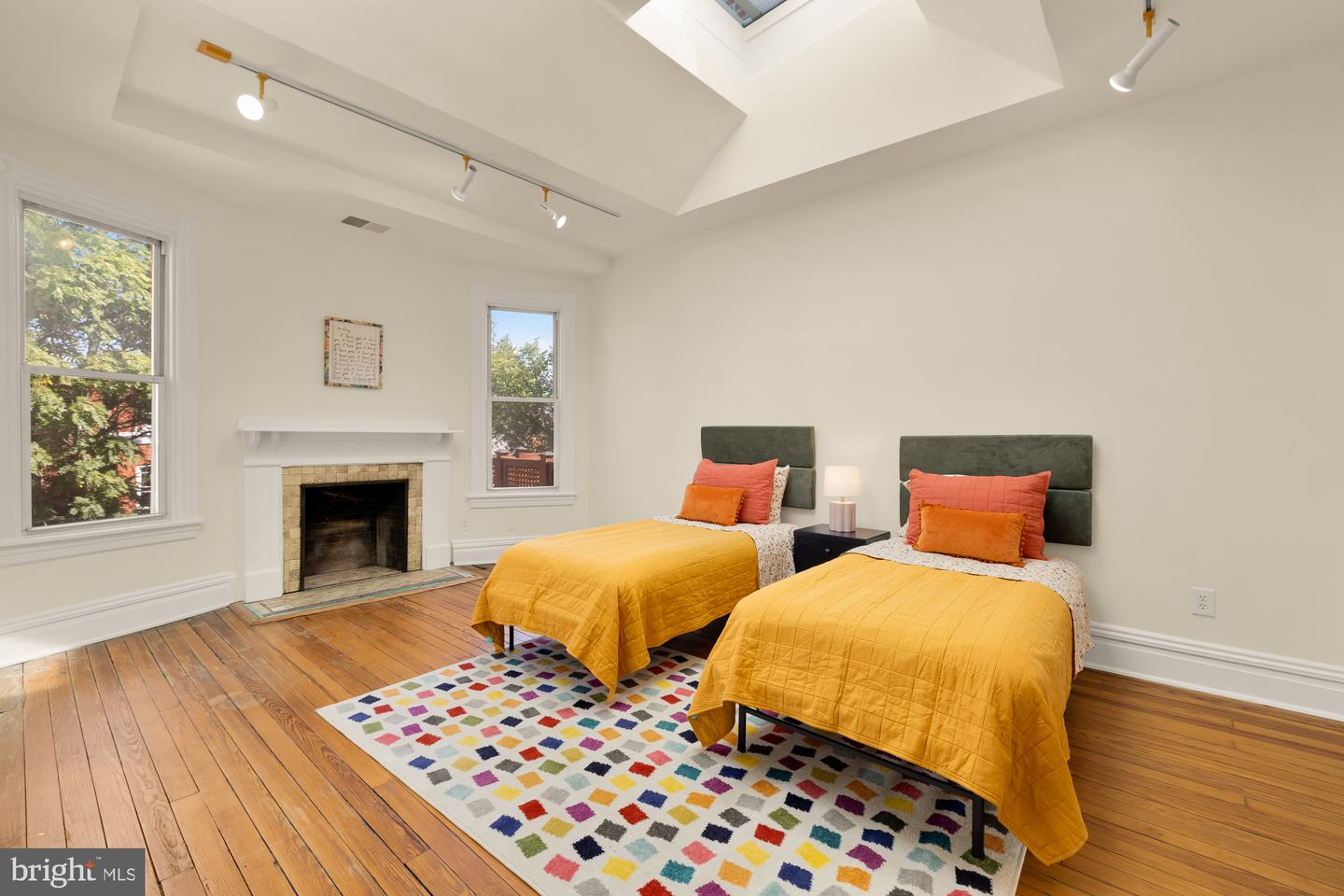 1735 RIGGS PL NW, WASHINGTON, District Of Columbia 20009, 5 Bedrooms Bedrooms, ,3 BathroomsBathrooms,Residential,For sale,1735 RIGGS PL NW,DCDC2222296 MLS # DCDC2222296