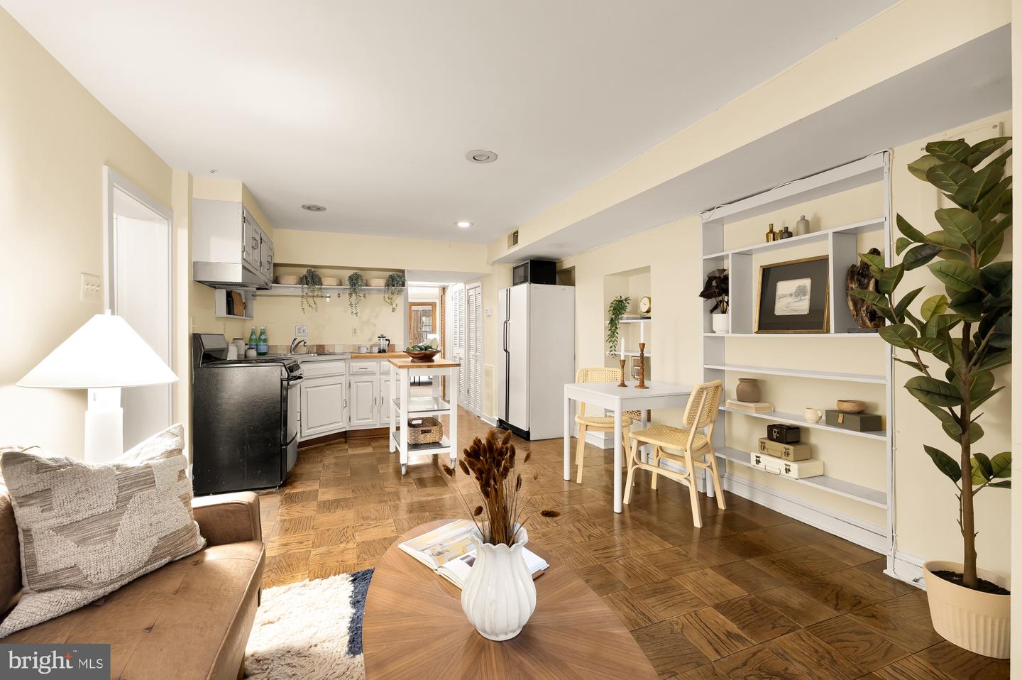 1735 RIGGS PL NW, WASHINGTON, District Of Columbia 20009, 5 Bedrooms Bedrooms, ,3 BathroomsBathrooms,Residential,For sale,1735 RIGGS PL NW,DCDC2222296 MLS # DCDC2222296