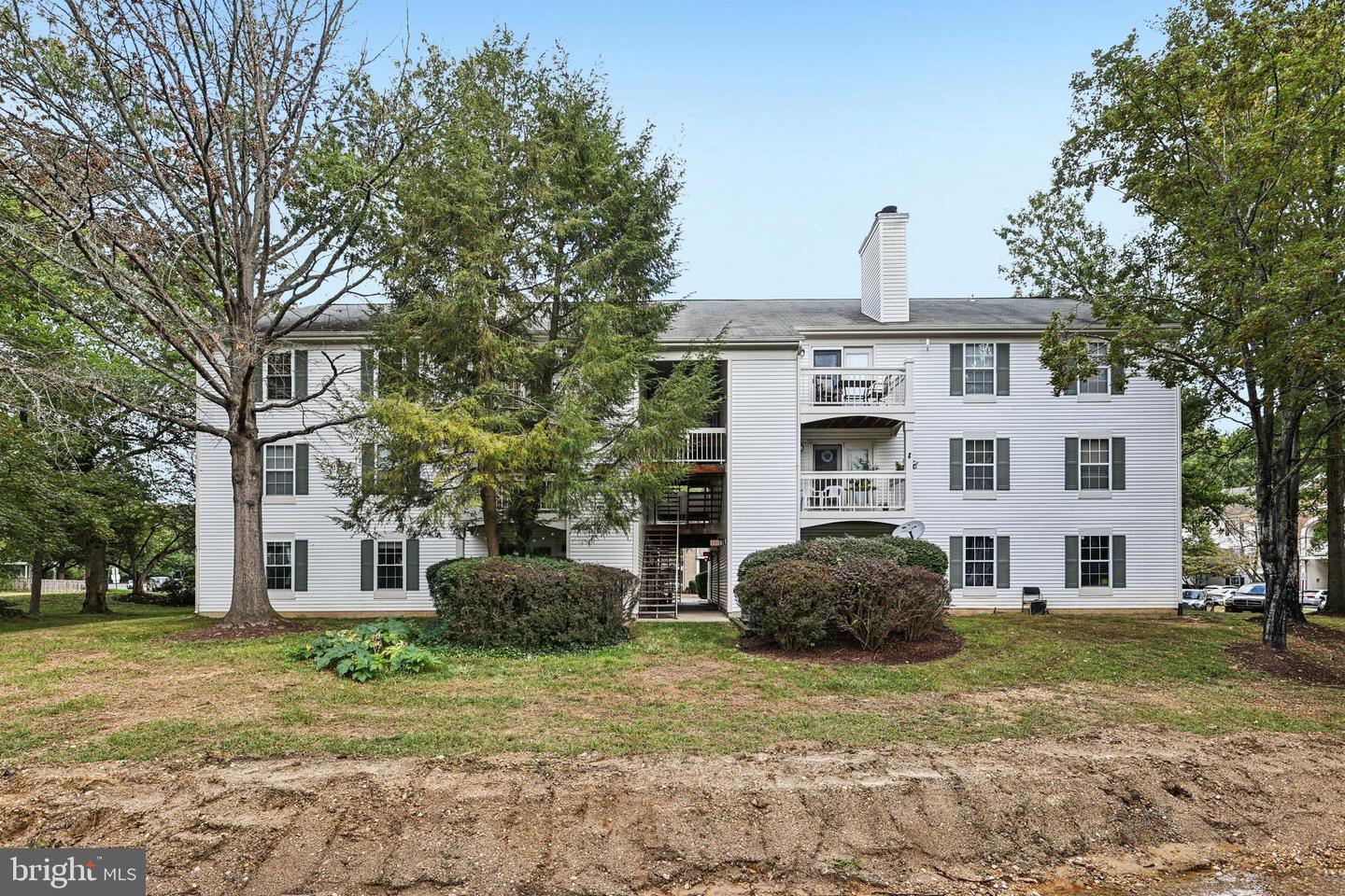 5707 OLDE MILL CT #111, ALEXANDRIA, Virginia 22309, 2 Bedrooms Bedrooms, ,2 BathroomsBathrooms,Residential,For sale,5707 OLDE MILL CT #111,VAFX2267246 MLS # VAFX2267246