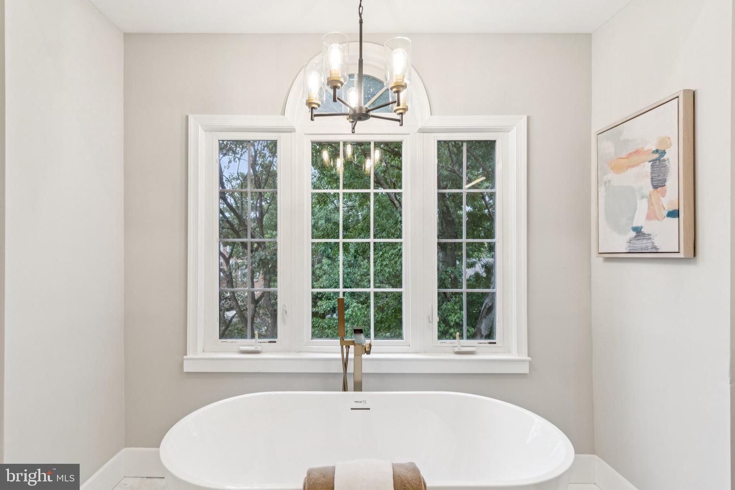 6481 SHARON KAY CT, ALEXANDRIA, Virginia 22310, 3 Bedrooms Bedrooms, ,2 BathroomsBathrooms,Residential,For sale,6481 SHARON KAY CT,VAFX2267254 MLS # VAFX2267254