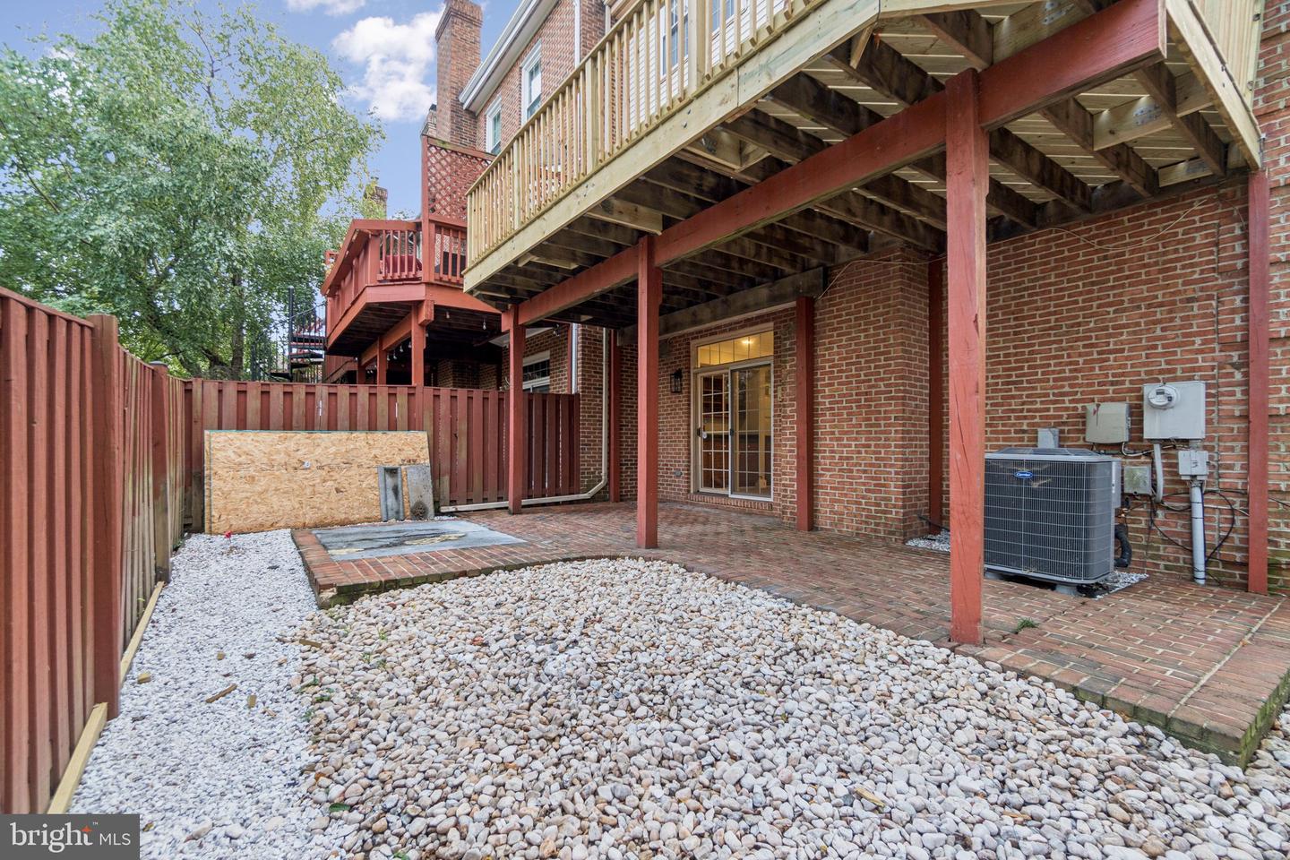 6481 SHARON KAY CT, ALEXANDRIA, Virginia 22310, 3 Bedrooms Bedrooms, ,2 BathroomsBathrooms,Residential,For sale,6481 SHARON KAY CT,VAFX2267254 MLS # VAFX2267254